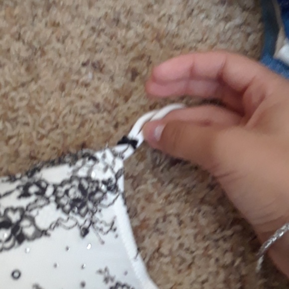 Bra - Picture 2 of 3